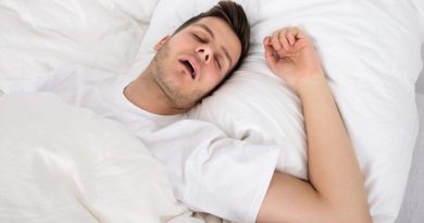 5 مؤشرات على انقطاع النفس أثناء النوم.. ما هي؟